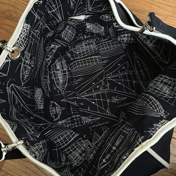 Ann Taylor Tote Bag - Picture 4 of 7